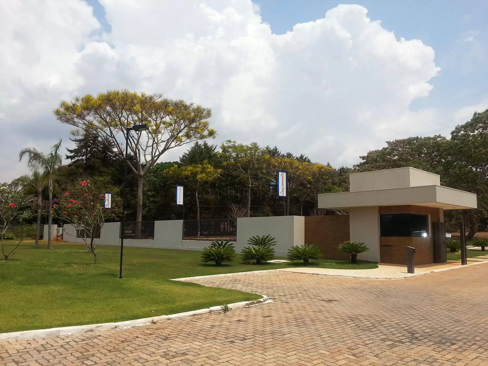 CONDOMÍNIO RESIDENCIAL PARC DE VILLE
